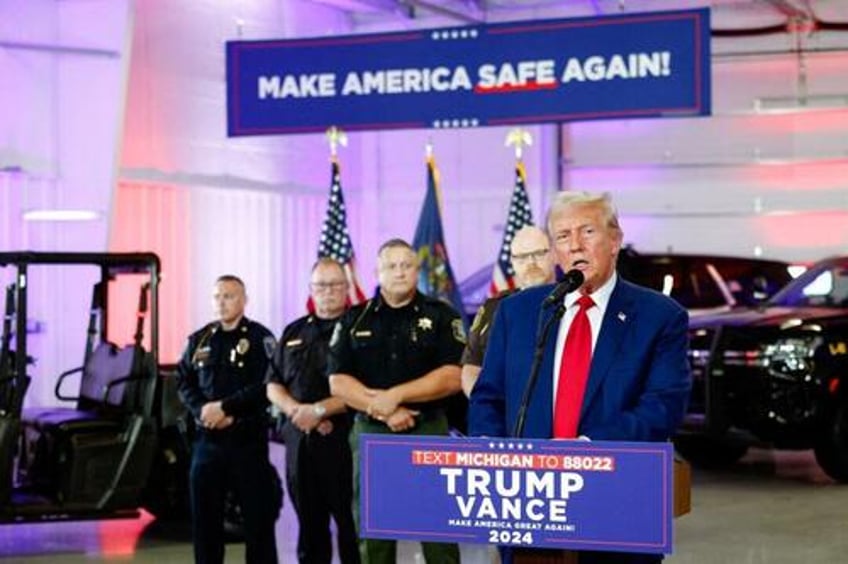 trump vance pledge to reduce crime re fund police