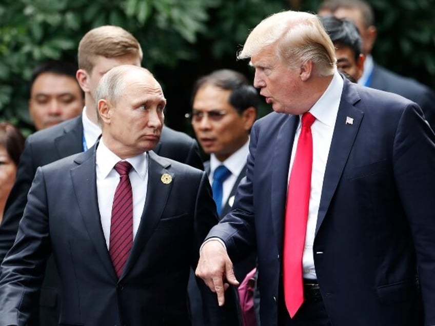 U.S. President Donald Trump, center right, and Russia's President Vladimir Putin, cen