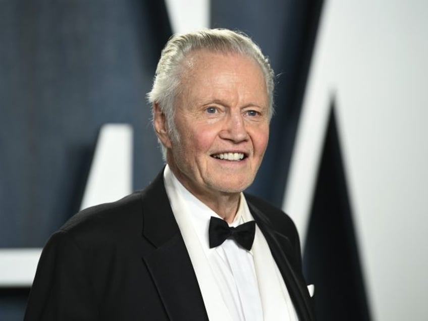 Jon Voight arrives at the Vanity Fair Oscar Party on Sunday, Feb. 9, 2020, in Beverly Hill