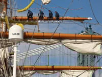 Turbulent waters may have contributed to Mexican tall ship’s crash into Brooklyn Bridge