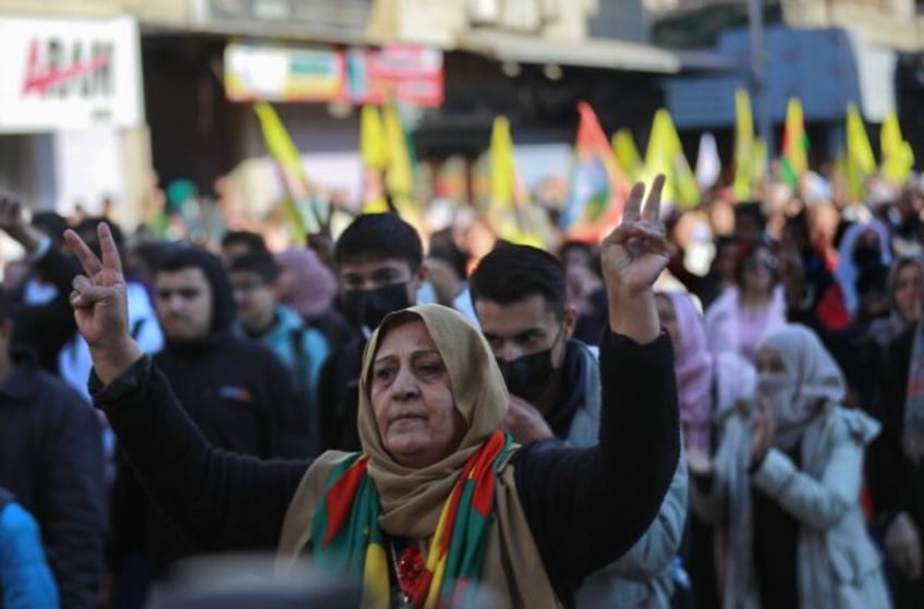 Under threat? Syrian Kurds demonstrate in the northeastern city of Qamishli