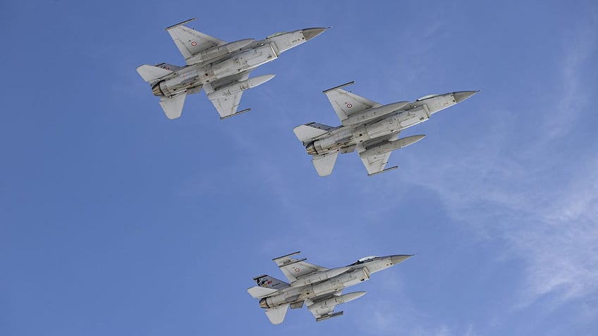 Three Turkish jets