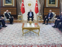 Turkey’s Erdogan Meets Hamas Leaders: ‘The Spirit of Resistance Will Not Disappear’