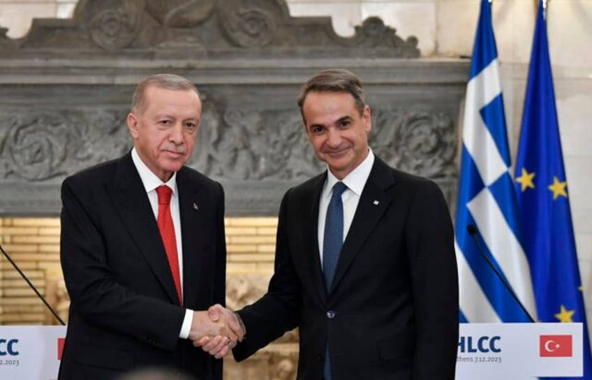 turkish greek leaders signal markedly improved ties between the two nato allies