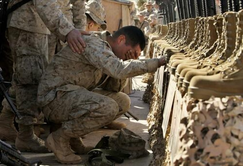 two us soldiers die in non combat incidents in middle east as region on edge