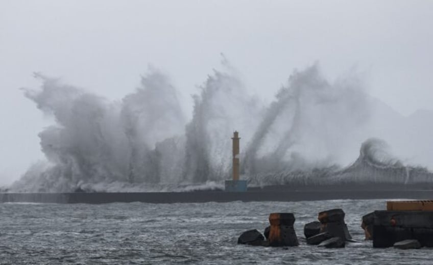 typhoon haikui makes landfall in taiwan