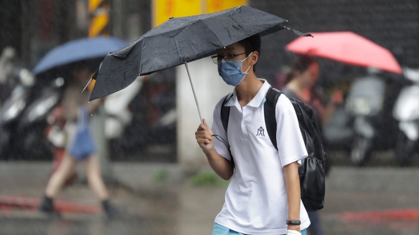 typhoon koinu approaches southern china hong kong after taiwan sees record breaking winds