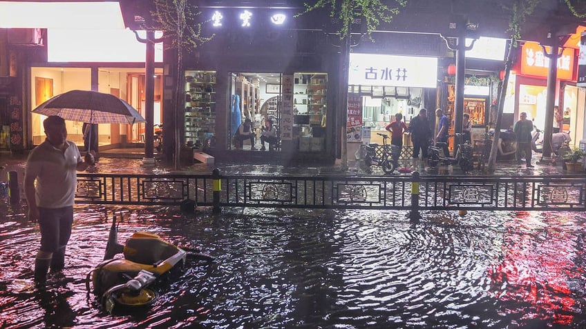 Flooded street in Nanchang