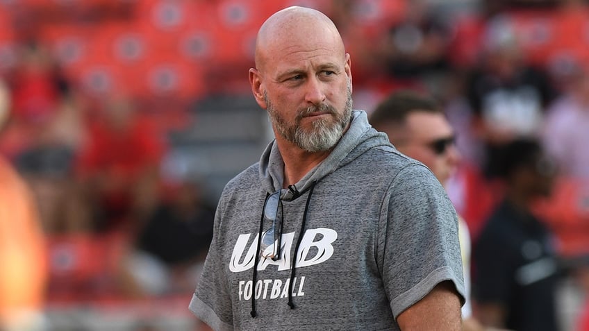 uabs trent dilfer tears into assistant coach after crucial penalty