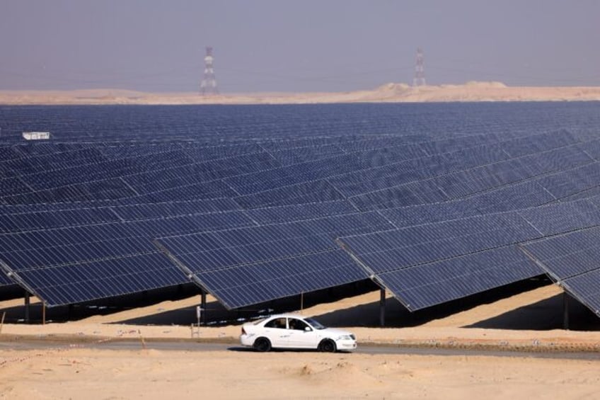 uae inaugurates giant solar plant two weeks before climate talks