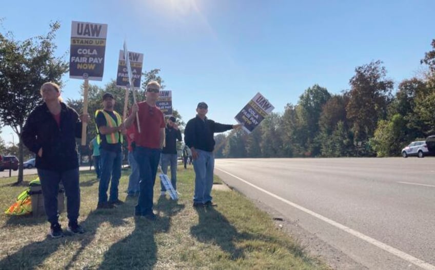 uaw breaks pattern of adding factories to strikes on fridays says more plants could come any time