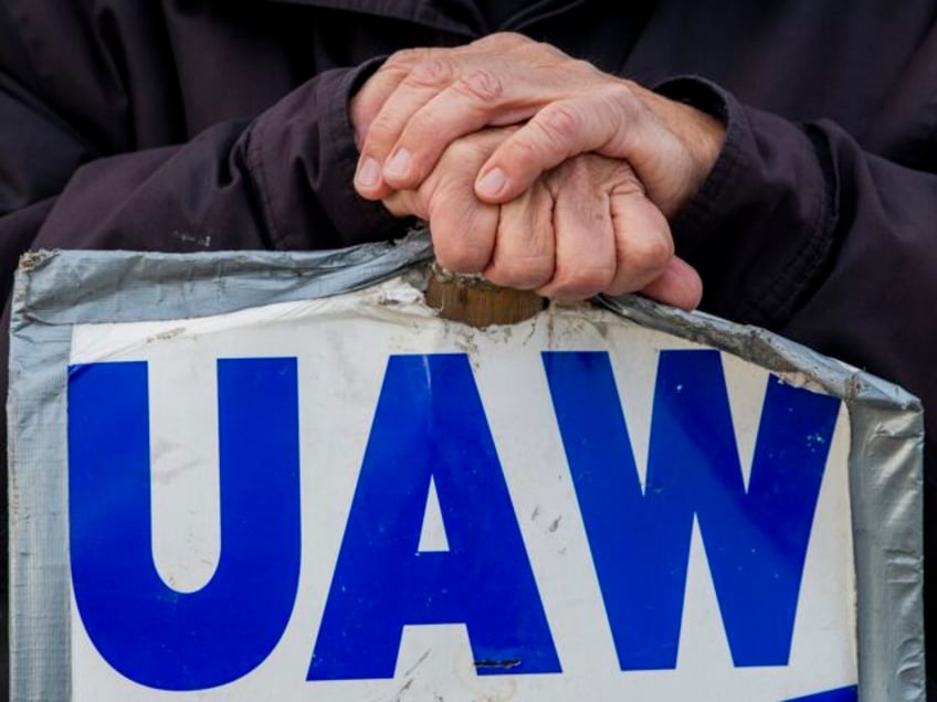 uaw to vote on strike authorization next week as president says talks with detroit 3 moving slowly