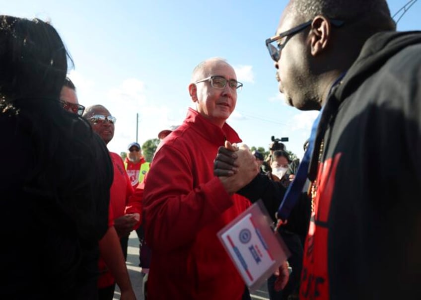 uaws confrontational leader makes gains in strike talks but some wonder has he reached too far