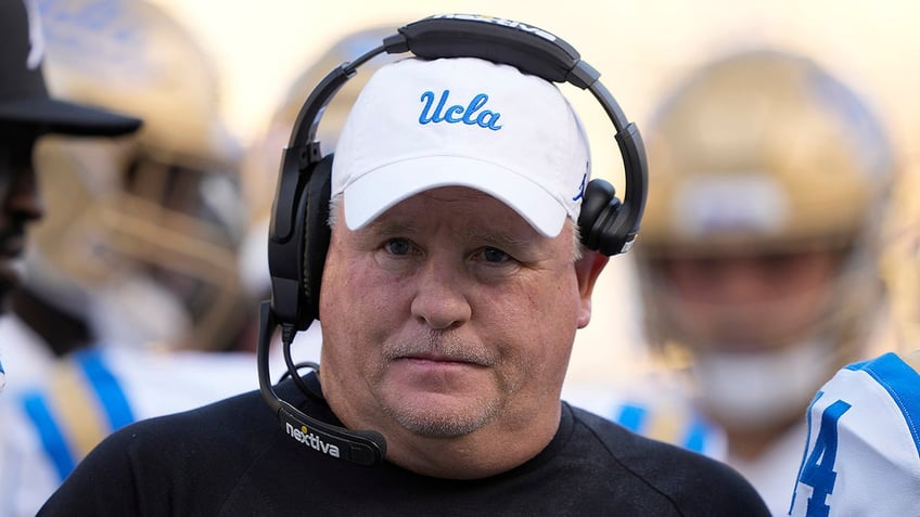 uclas chip kelly takes dig at ncaa over new clock rule hope you guys are selling a lot of commercials