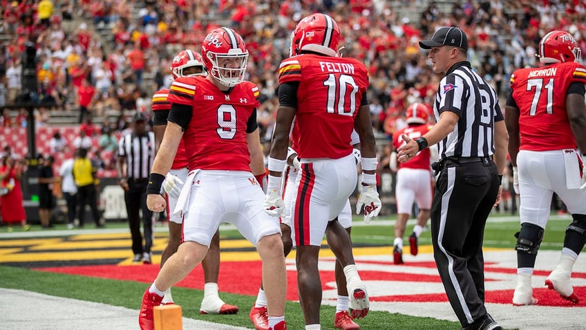 Billy Edwards Jr. celebrates