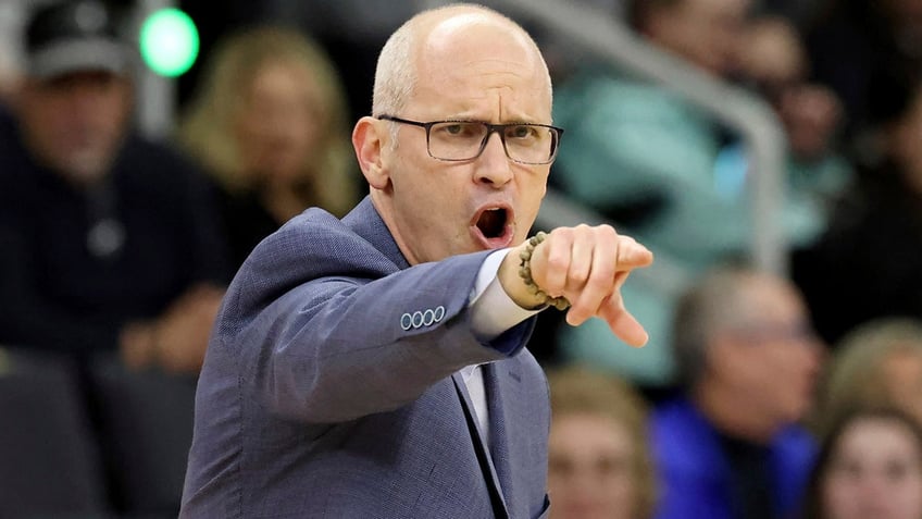 Dan Hurley points