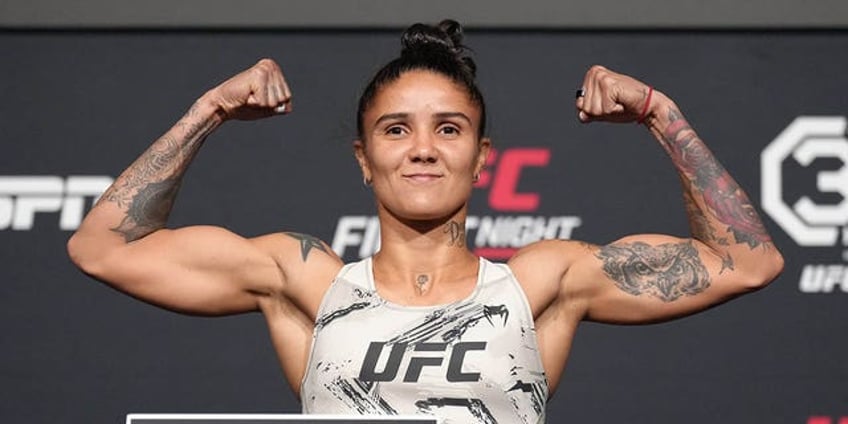 ufc fighter istela nunes suffers nasty elbow injury in strawweight bout