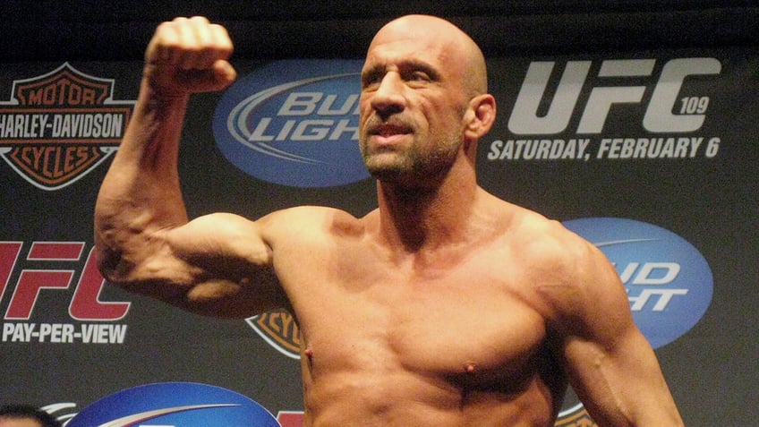 Mark Coleman weigh-in