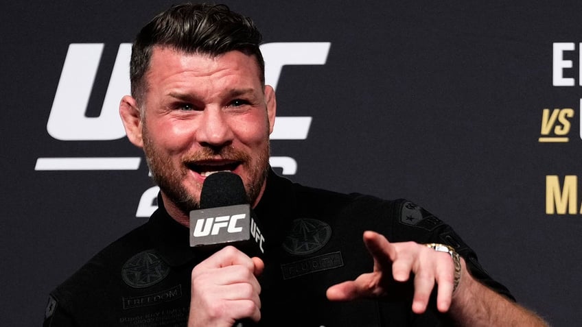 Michael Bisping points