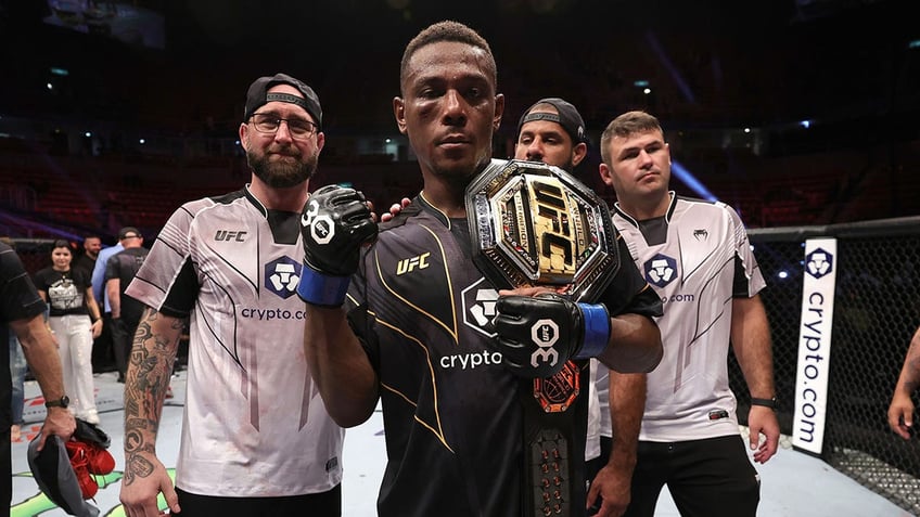 ufc star jamahal hill arrested after allegedly sucker punching own brother