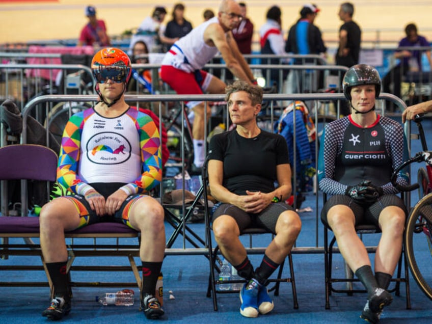 Canadian cyclist Rachel McKinnon (L) prepares to race against Australian Amber Walsh (2nd