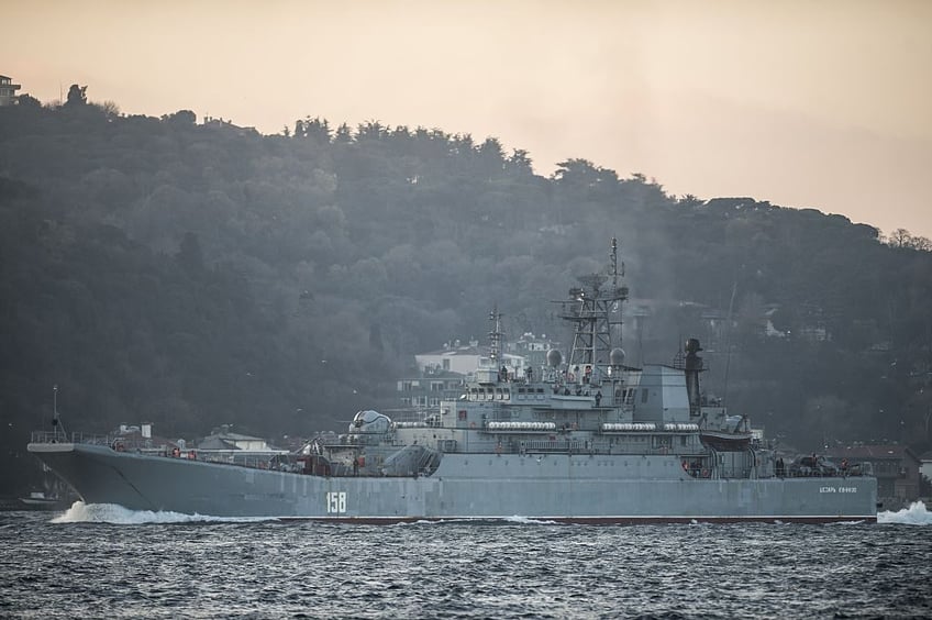 ukraine claims sinking of russian landing ship in black sea off crimea