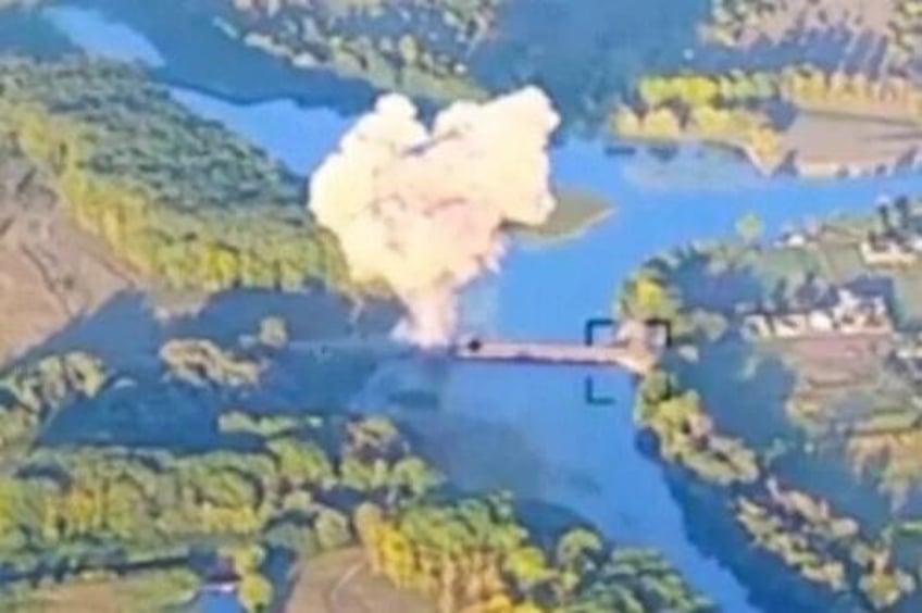 ukraine destroys 3rd bridge in russias kursk zelensky stresses hell keep territory