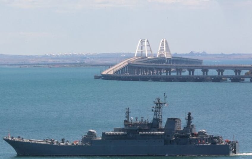 ukraine hits russian naval hq in crimea