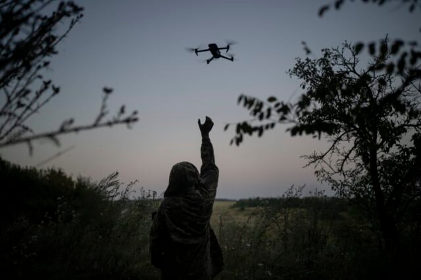 ukraine is building an advanced army of drones for now pilots improvise with duct tape and bombs