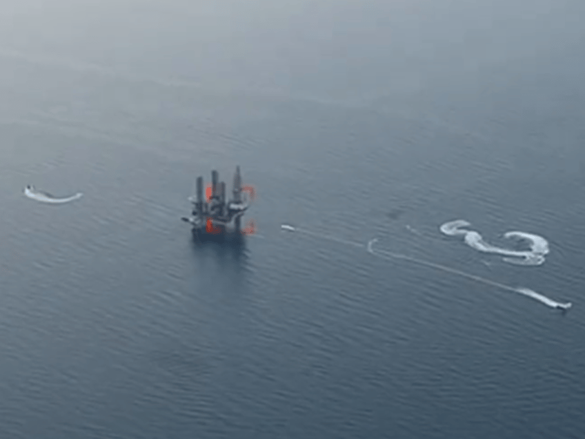 ukraine says it has recaptured black sea oil platforms occupied by russia since 2015