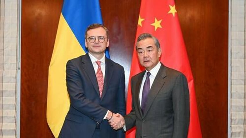 ukraine strongly signals willingness to negotiate with russia china fm