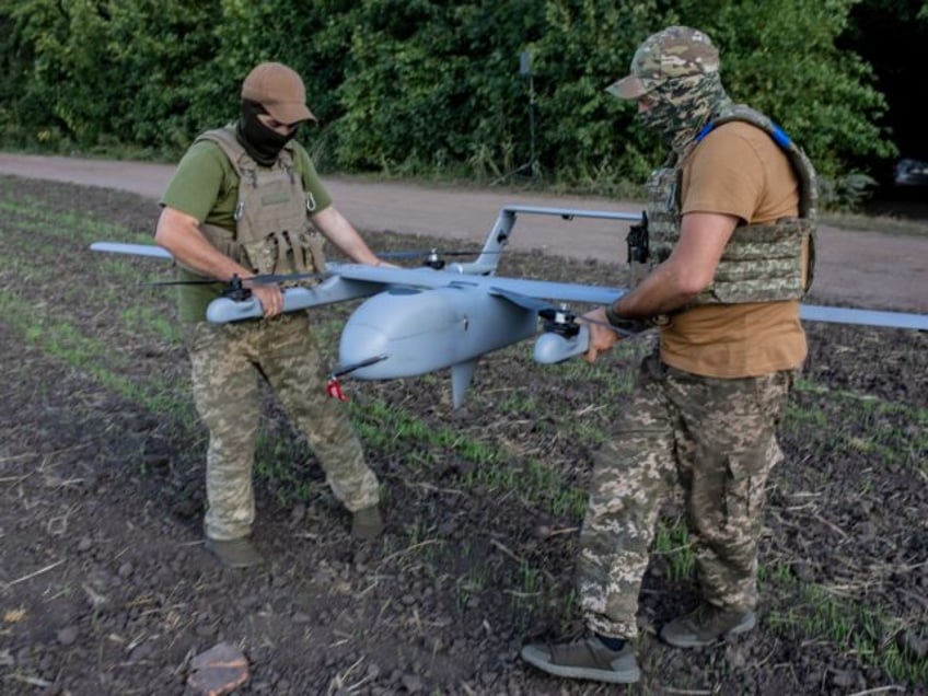 DONETSK OBLAST, UKRAINE - AUGUST 09: Ukrainian forces from the 22nd Brigade operate Poseyd