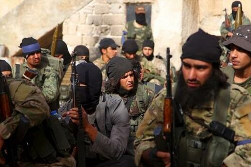 ukrainian intelligence actively recruiting extremists in syrias idlib lavrov