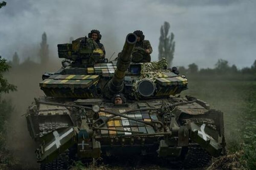 ukrainian tanks are running on russian oil refined in hungary turkey