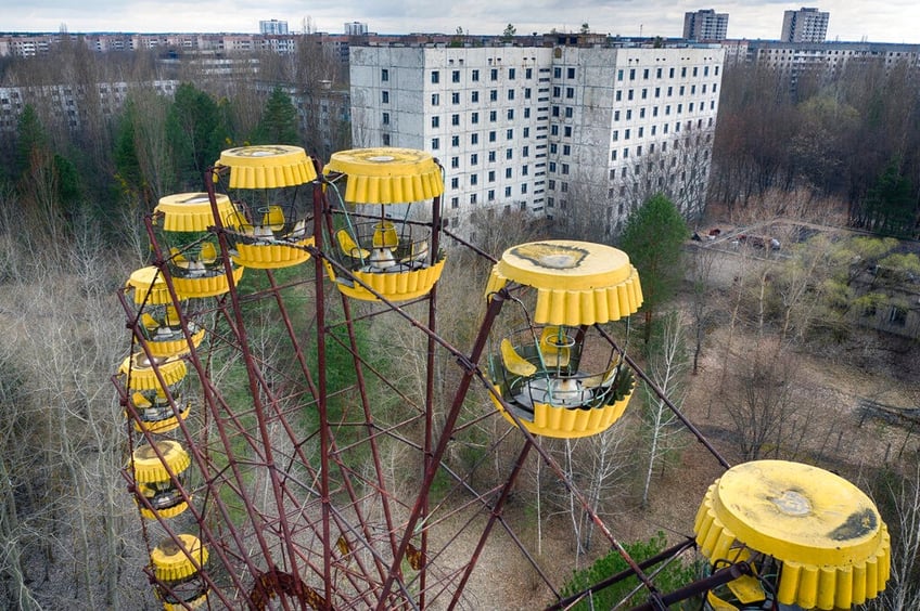 ukrainians mark 38 years since chernobyl nuclear disaster warning russia could do it again