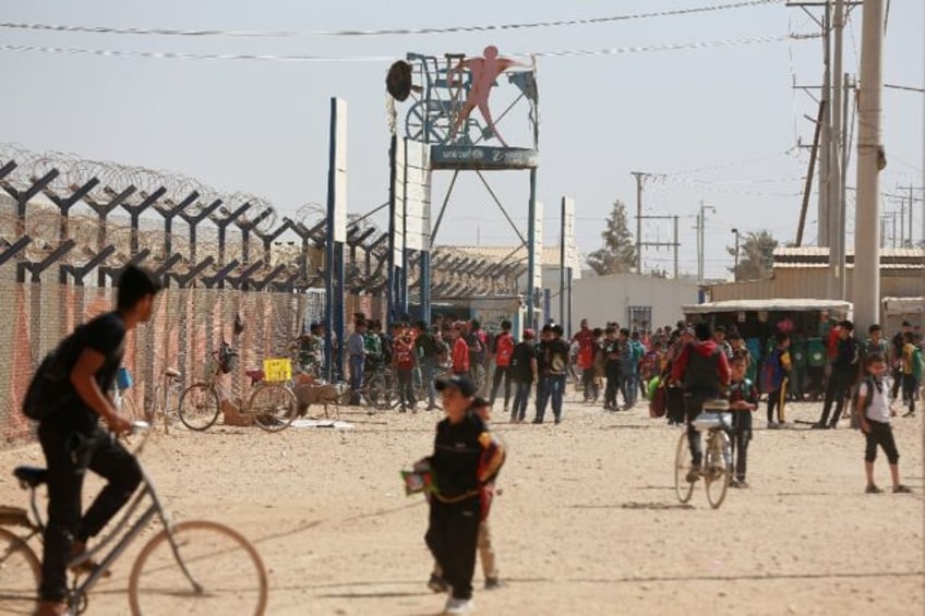 un cuts aid to syrians in jordan citing funding shortfall