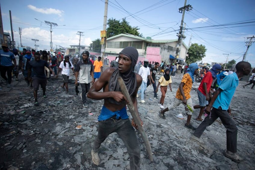 un security council approves kenya led intervention force for haiti