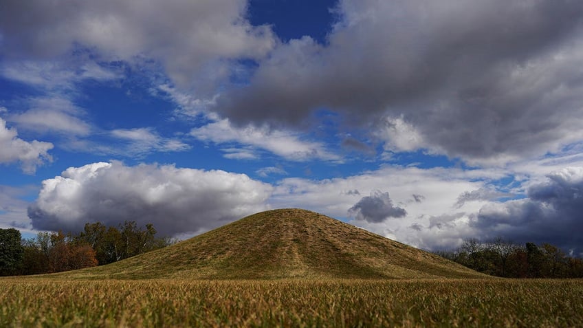 unesco adds ohios hopewell ceremonial earthworks as world heritage site