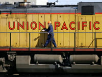Union Pacific undermined regulators’ efforts to assess safety, US agency says