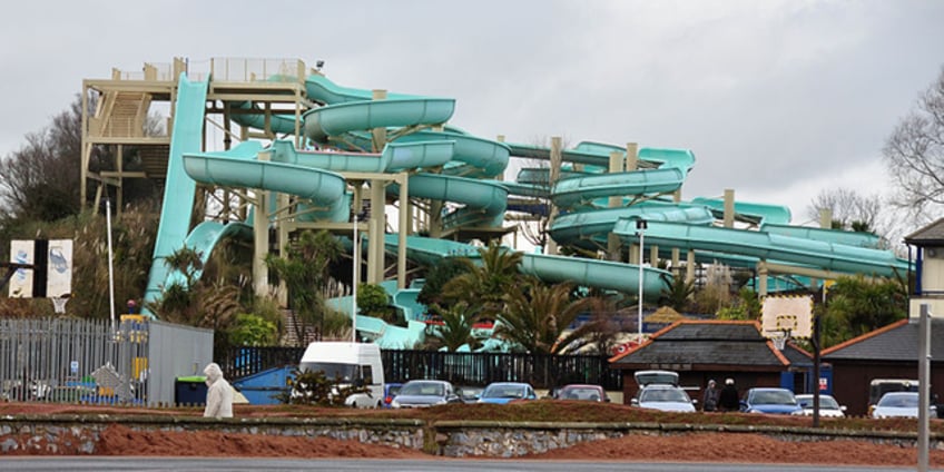 united kingdom man 40 dies at countrys largest outdoor water park causing one day closure