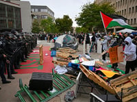 University of California Advises Students to ‘Leave Area’ near Anti-Israel Protest