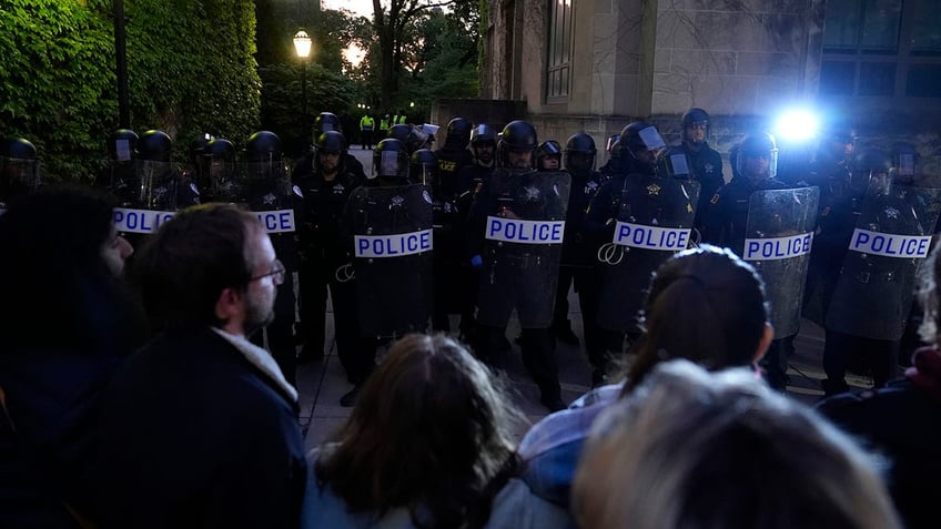 Police on University of Chicago campus