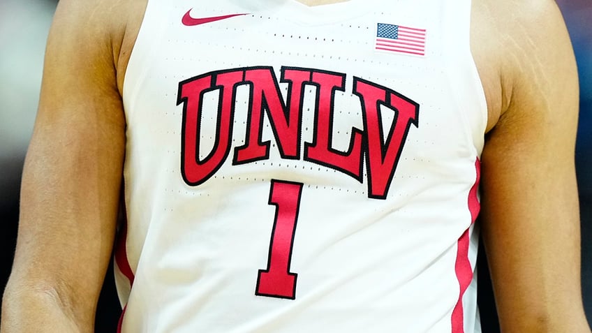 unlv basketball game in ohio called off after shooting