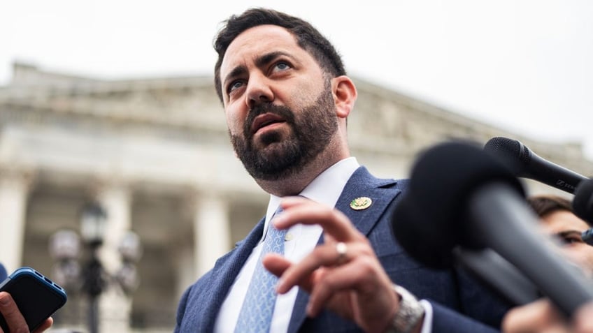 unmitigated s show house republicans fume over speaker vacancy amid israel crisis