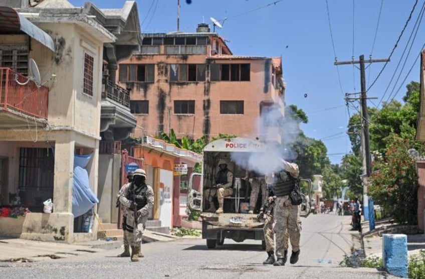 unusually risky kenya faces scrutiny over haiti mission