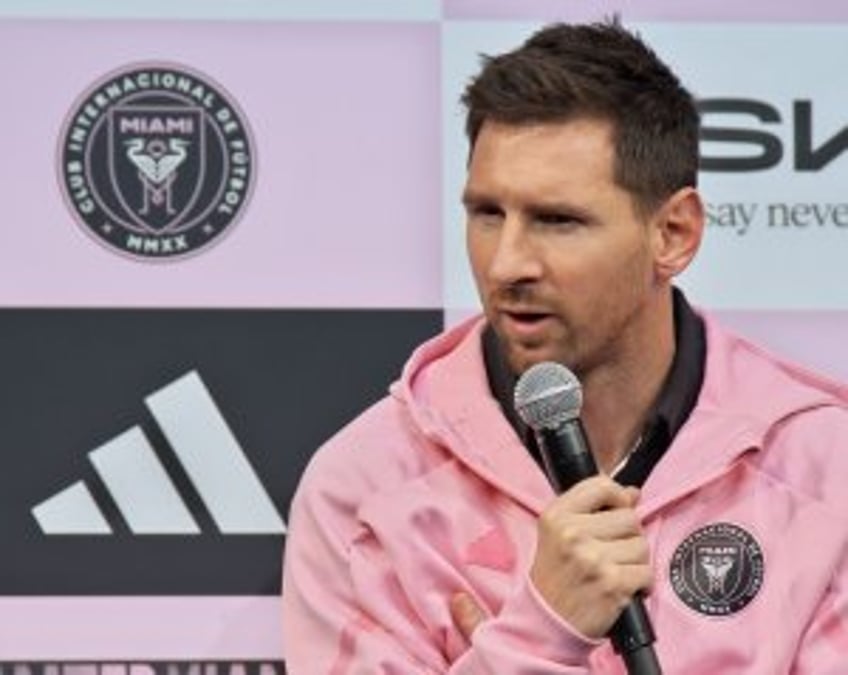 Upset soccer fans to receive refund after Lionel Messi's surprising China absence