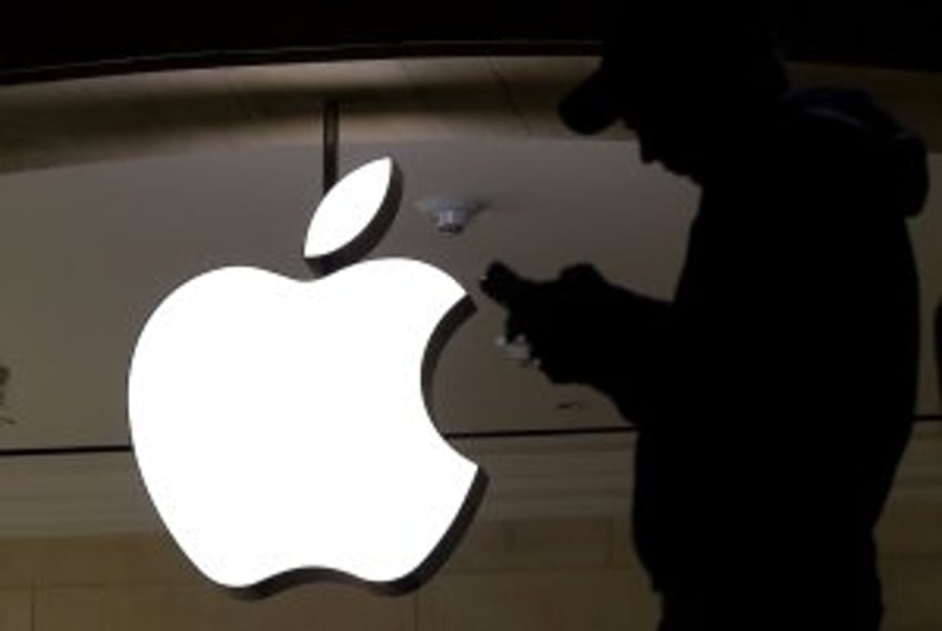 U.S. agents in Houston confiscate fake Apple devices valued at more than $7M