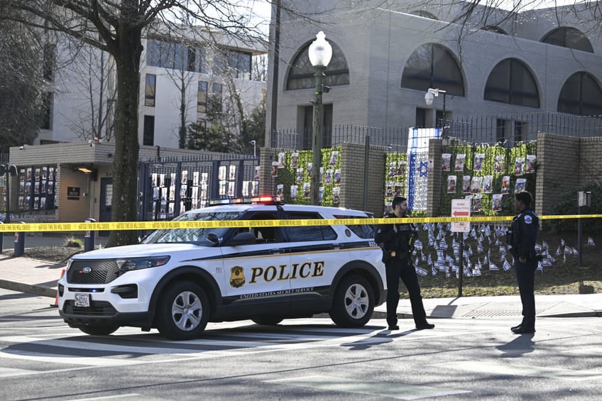 us airman self immolates in front of israeli embassy in dc yelling free palestine