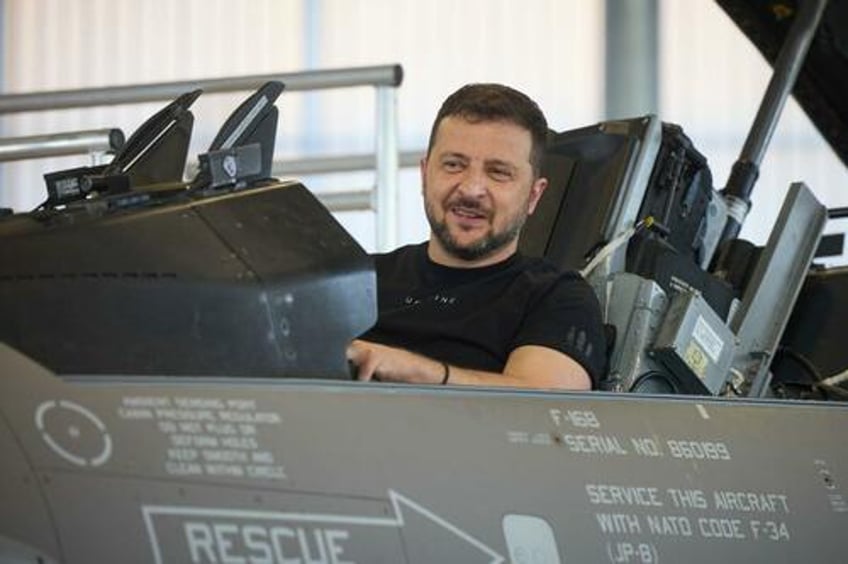 us approves 310m training sustainment for ukraines f 16s after minerals deal signed