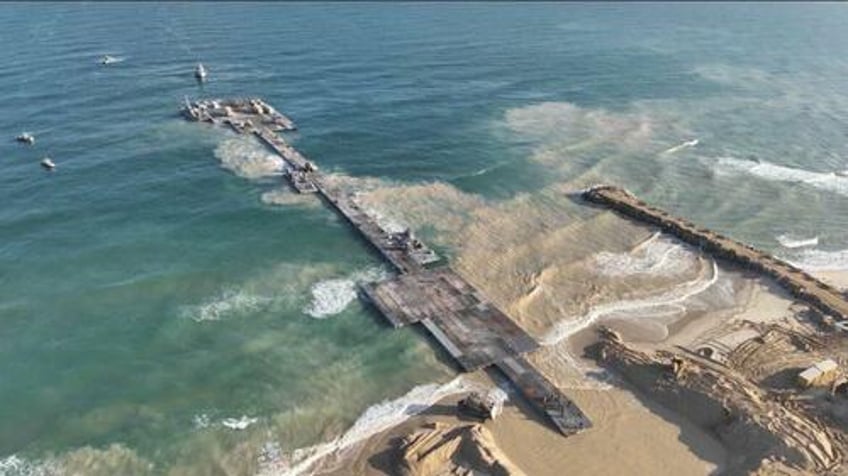 us armys failure prone pier connected to gaza beach again after breaking apart